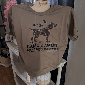 Gildan Men's Short Sleeve Tee - Tan Camo Design